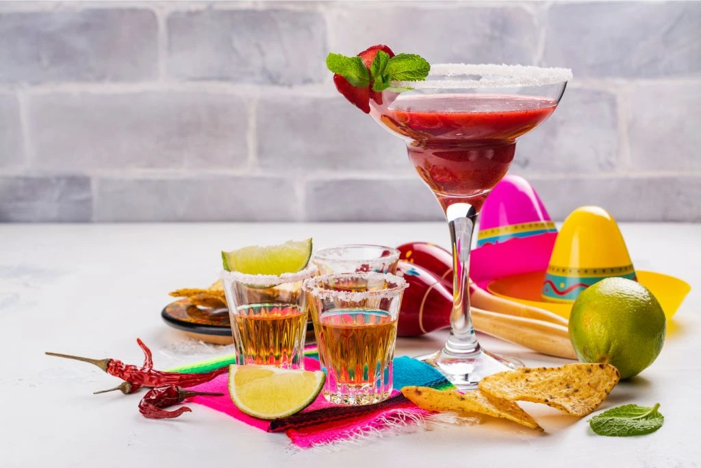 alcoholic drinks with colorful accessories