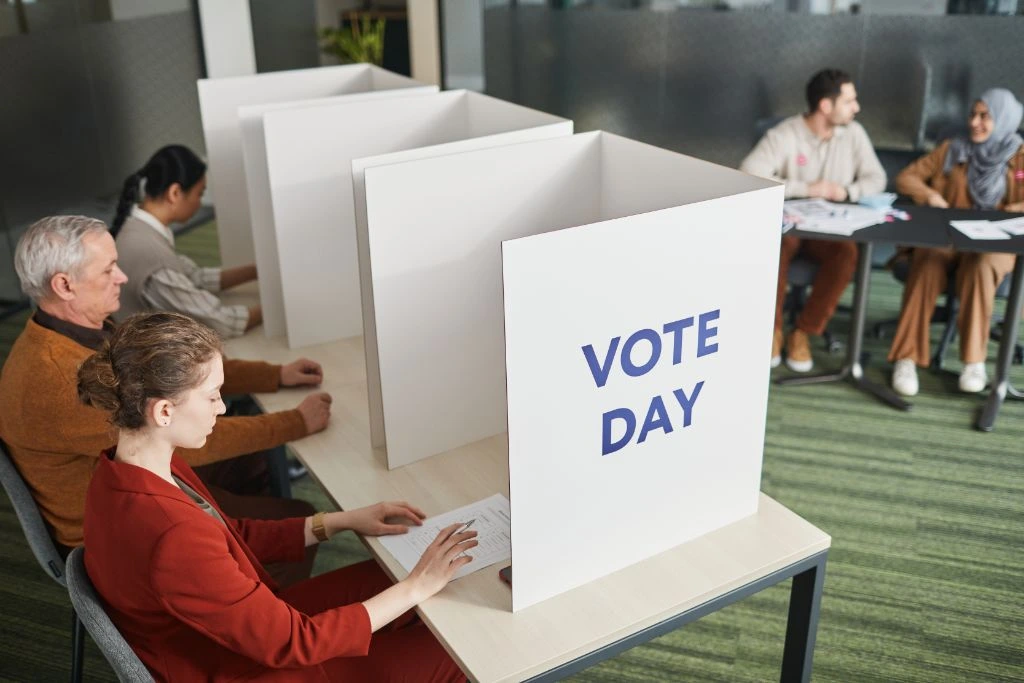 People voting on election day